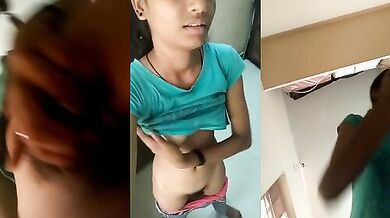 Hot college girl rubbing and fingering her chut