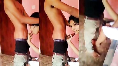Cute girlfriend blowjob de rahi hai apne lover ko maje mein