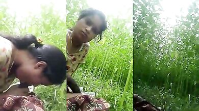 Village girl Riya khet mein blowjob de rahi hai