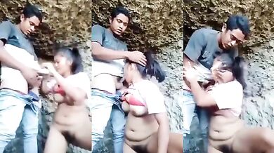 Outdoor mein blowjob de rahi hai sexy Nepali girlfriend