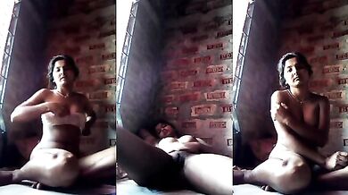 Dehati girl Priyanka ki full nude video