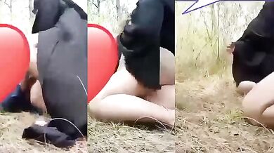 Muslim aunty outdoor forest sex